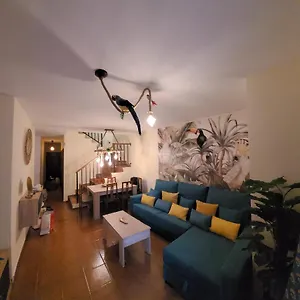 Residencial Oasis Park Apartment